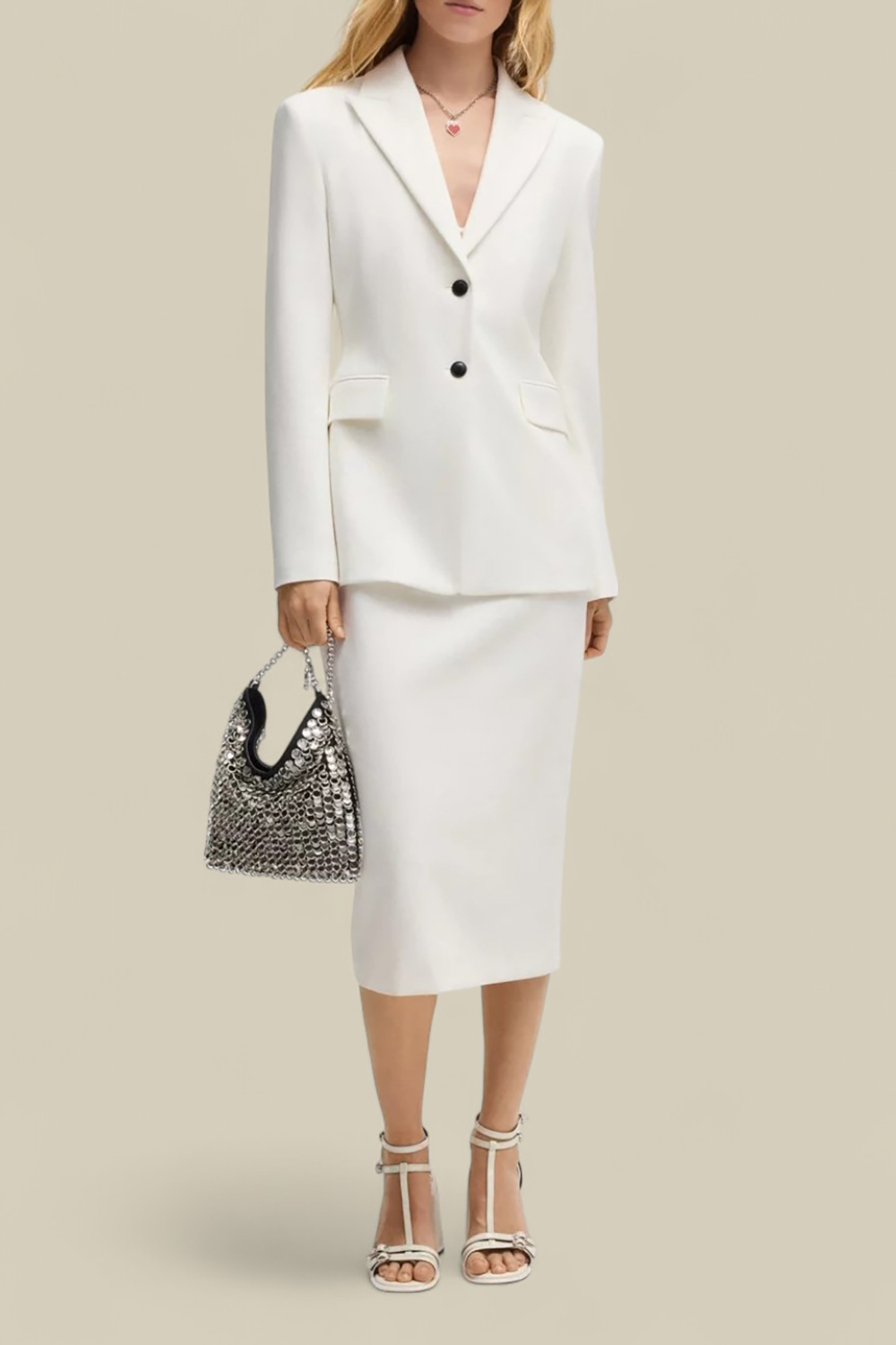 תמונת כל הלוק של בלייזר מחויט